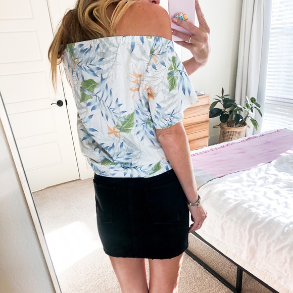 Vintage Hawaiian Off The Shoulder Top - Picture 4 of 9